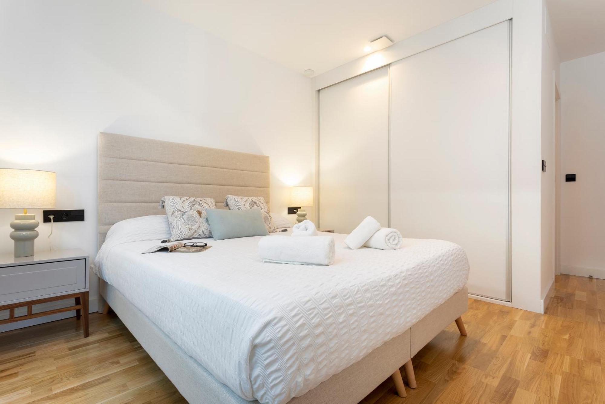 Malagueta Beach Front Luxury Apartment By Rent Me Málaga Kültér fotó