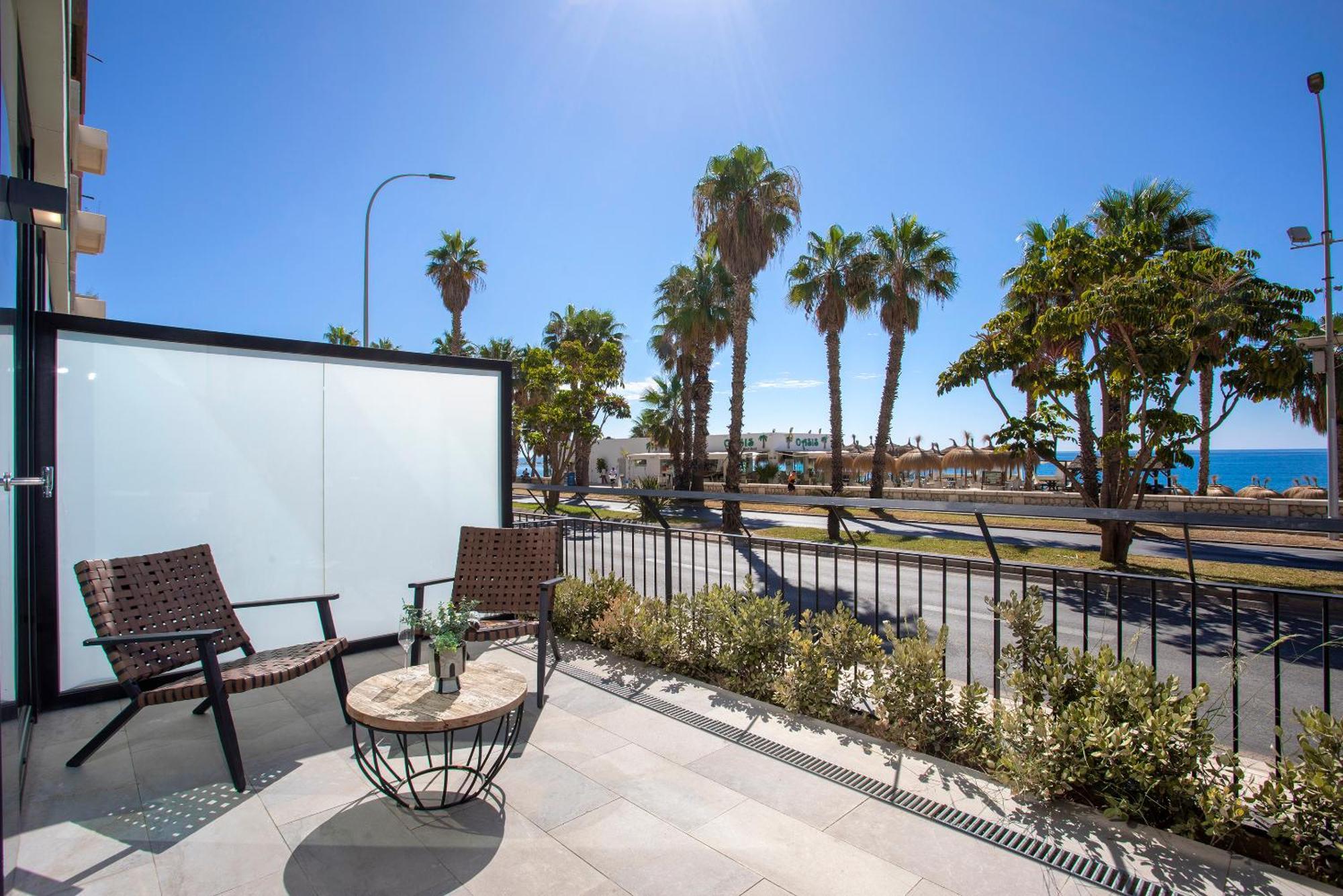 Malagueta Beach Front Luxury Apartment By Rent Me Málaga Kültér fotó